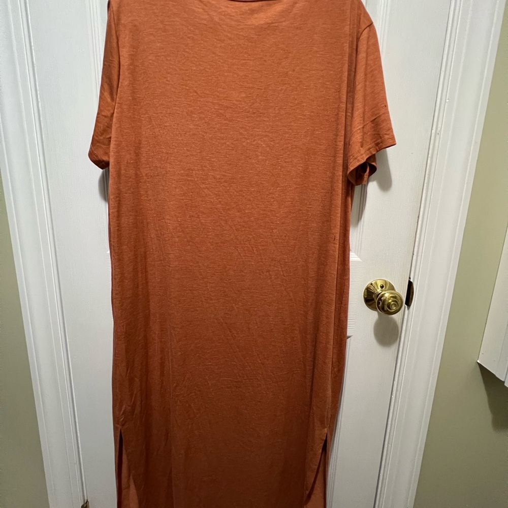 V-Neck Short Sleeve Tee Dresses in Black, Heather Gray, Tan, and Salmon Bundle - Picture 12 of 13